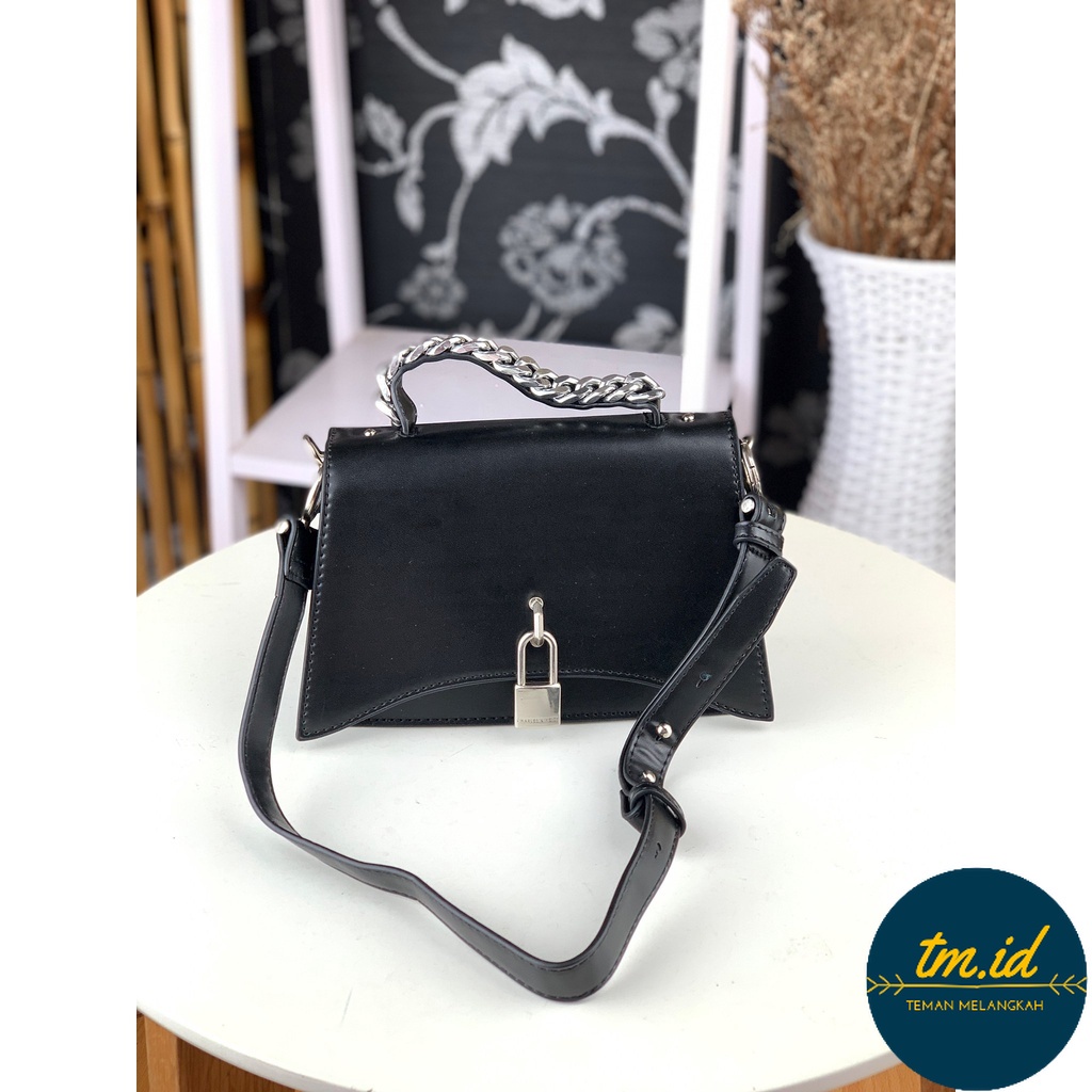 TAS WANITA CK CK872 GEMBOK TRAPEZE PADLOCK HANDLE BAG PREMIUM IMPORT/TAS WANITA/BAG WANITA/TAS WANIT