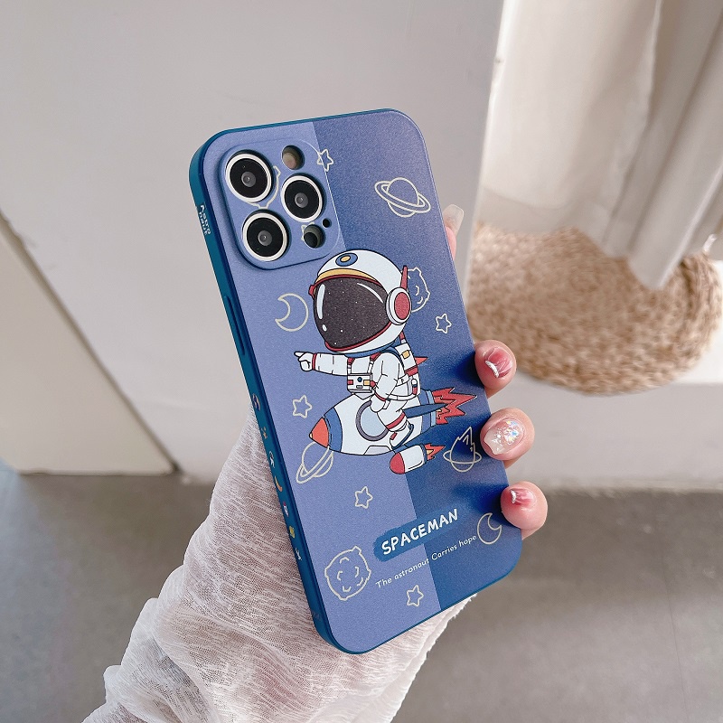 Case Pelindung Lensa Warna Blok Desain Astronot Untuk iPhone 11 12 13 Pro MAX X XR XS MAX 7 8 Plus