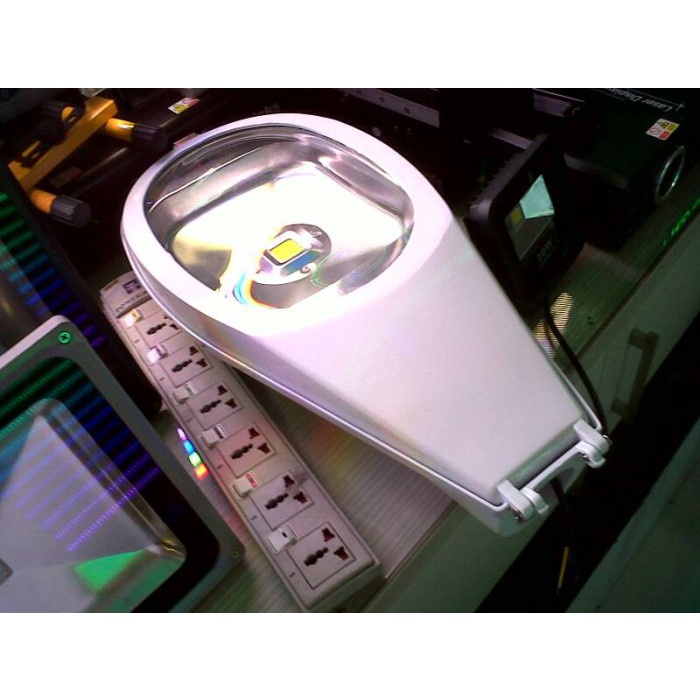 lampu jalan led 50 watt