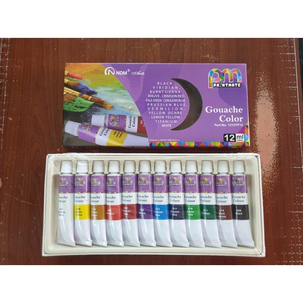 

Cat Poster Gouache Color Merk NDM 12 Warna