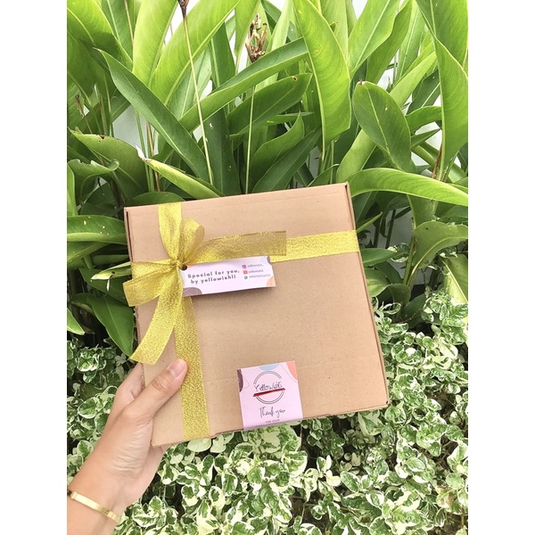 

BOX HIJAB/ KADO HIJAB/ BOX UNTUK TAMBAHAN GIFTBOX TIDAK DIJUAL BOX NYA SAJA