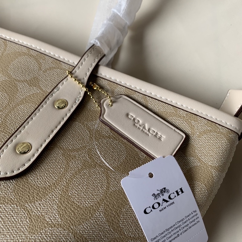 CITY ZIP TOTE IN SIGNATURE ( COACH F58292)