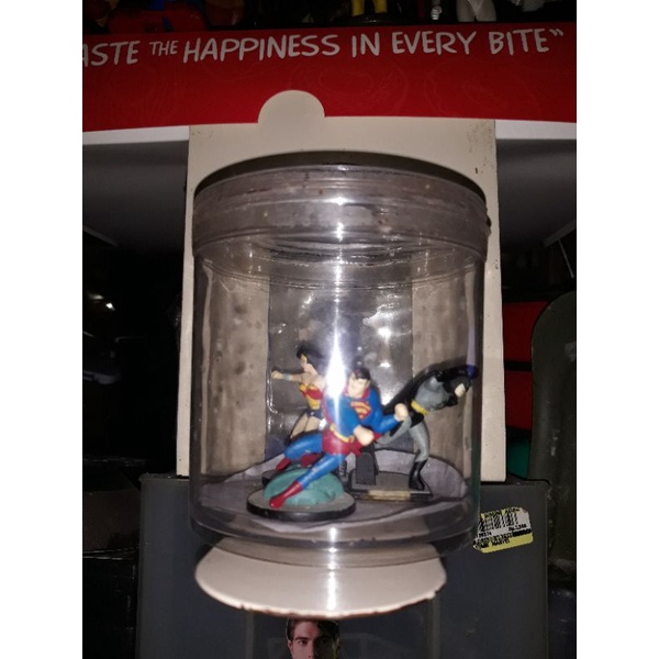 DC MINI ACTION FIGURE