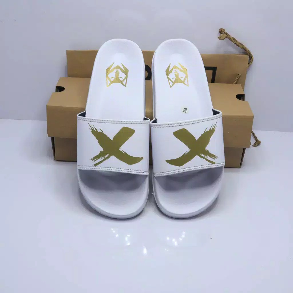 SENDAL SLIDE OFF WHITE MAXSIMALL SLIDE SLIP ON SPORT CASUAL IMPORT PRIA WANITA PREMIUM