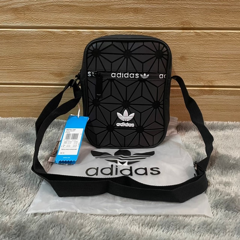 SLINGBAG ADIDAS ISSEY MIYAKE PATTERN / TAS ADIDAS /