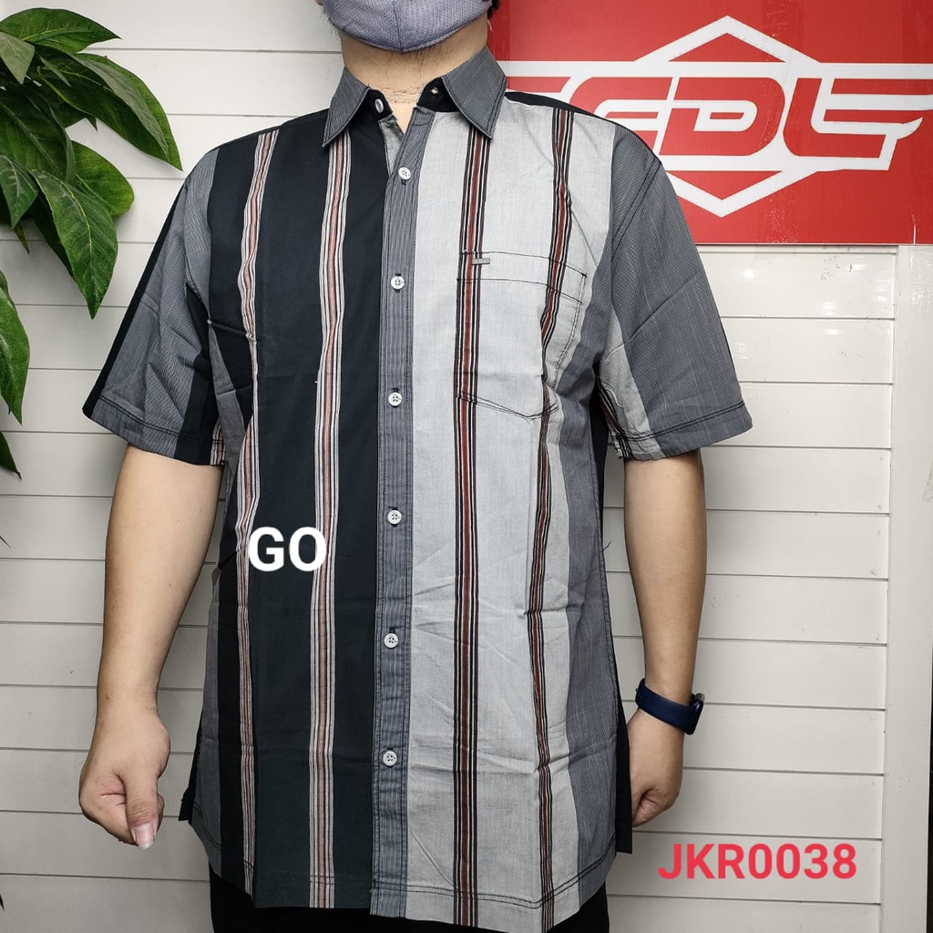 gof CDL By (CARDINAL) Pakaian Pria Kemeja Hem Casual Reguler Lengan Pendek Kotak Garis Original