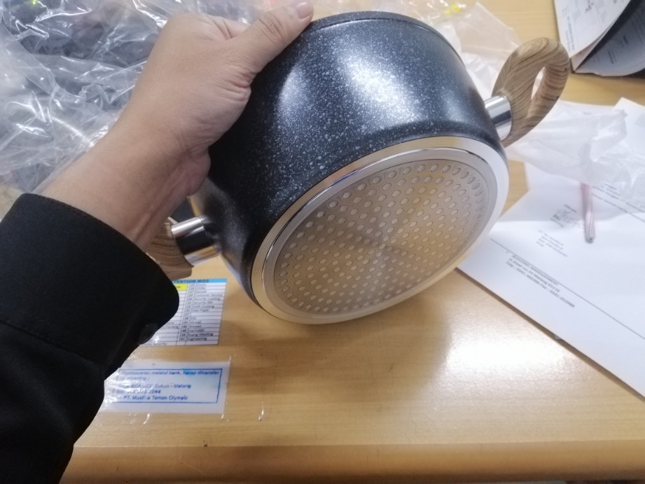 Panci Sauce Pot D20cm H8cm Non Stick Marble Yoshikawa