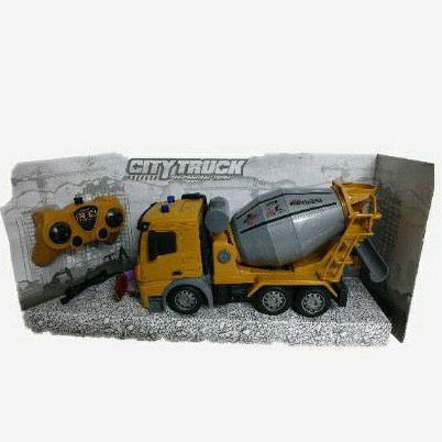 Mainan Remote Control Truk Molen Semen