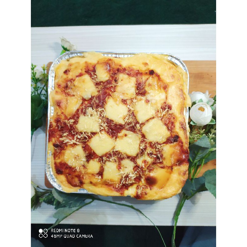 Creamy Macaroni Schotel ala Brownies Bella with Bechamel and Bolognaise Sauce II New Year Hampers