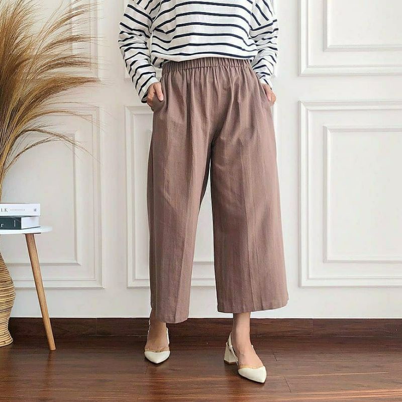 Yona Pants by Fixpose