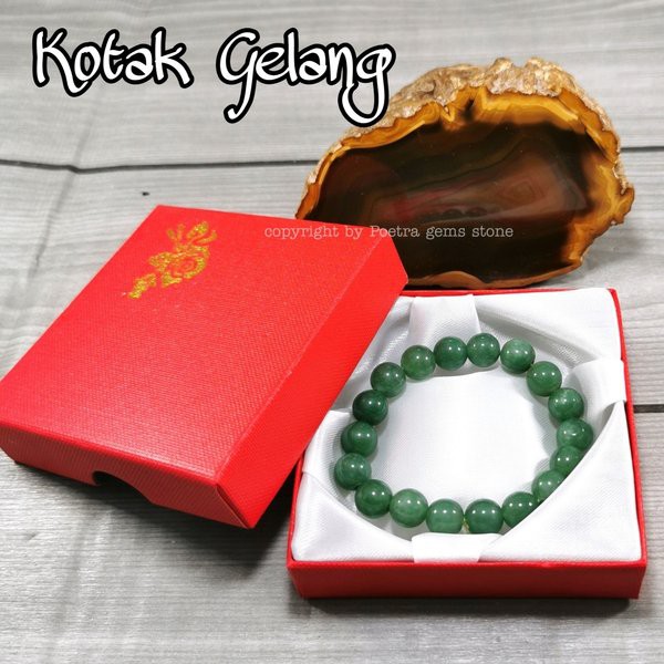 

Kotak Box Gelang Tempat Perhiasan Tunangan dan Pernikahan