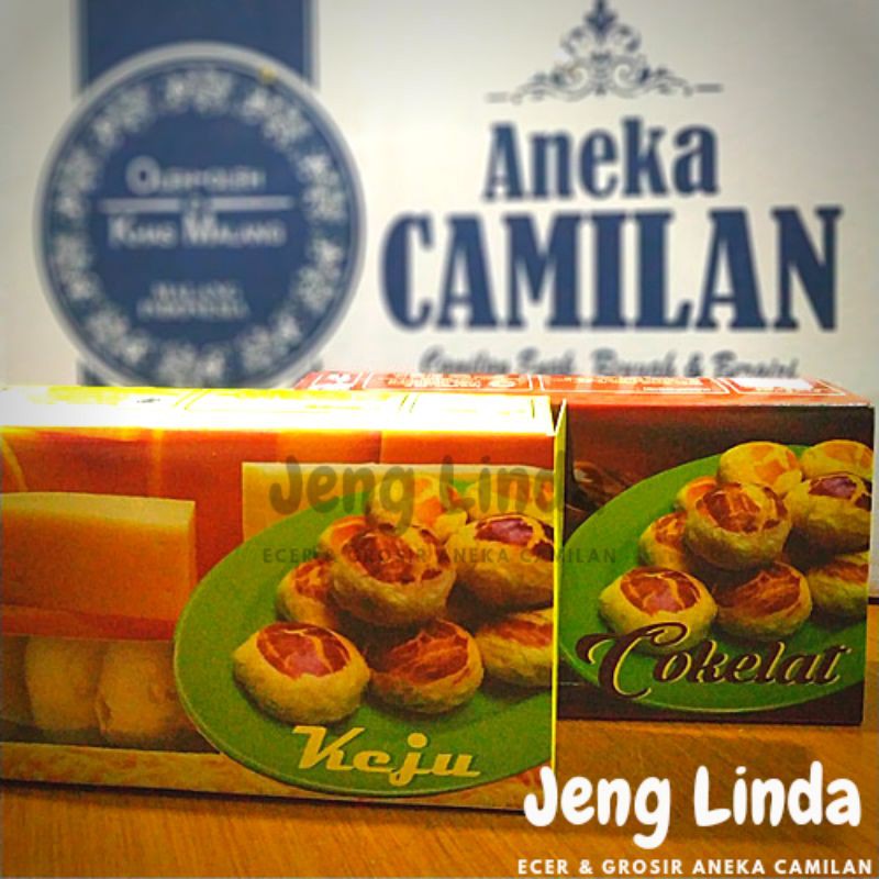 

Bakpia Premium Cap Sari Pia Rasa Coklat / Keju Khas Malang Isi 12 Pcs by Jeng Linda