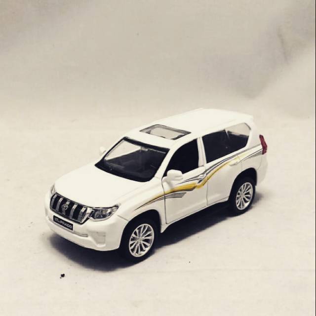 Diecast Toyota Land Cruiser Prado