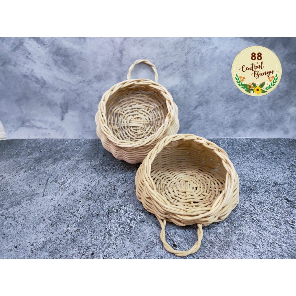 Pot Dinding Rotan Kecil