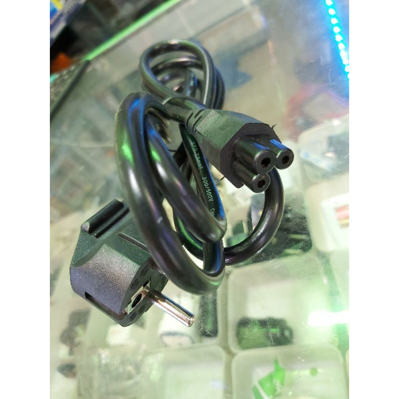 Kabel power Laptop lubang 3