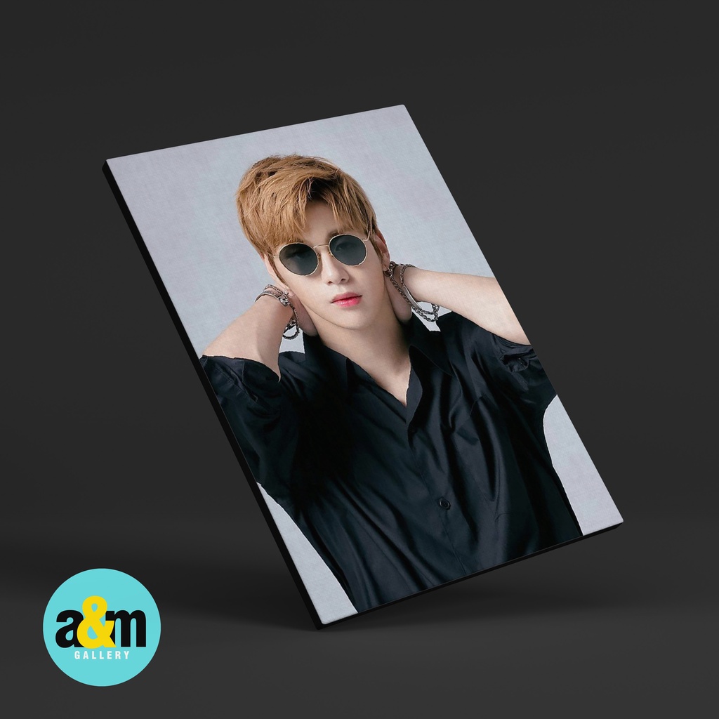 Poster Kayu KANG DANIEL Hiasan Dinding Kamar Penyanyi Soloist K-POPI Pajangan Dinding Kamar K-POP Wall Decor Kamar - A&amp;M