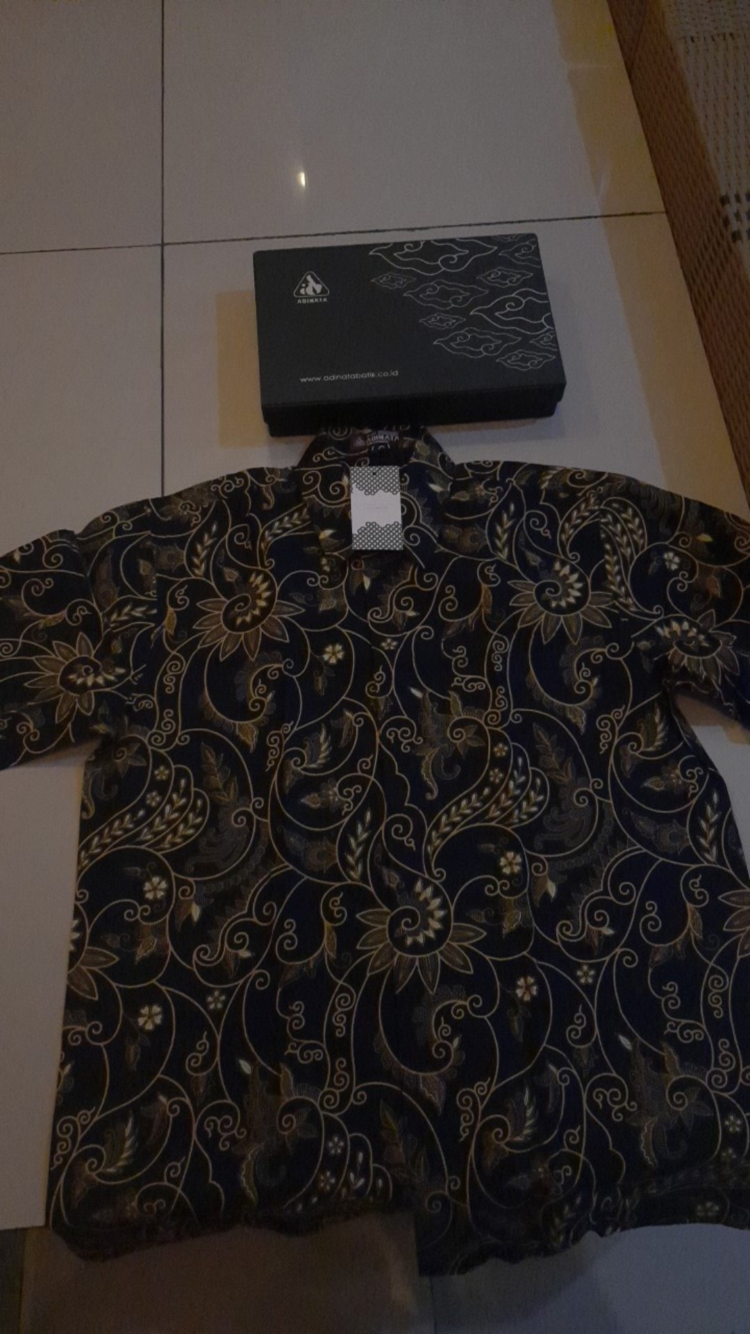 Hem Pendek Adinata Batik Arion