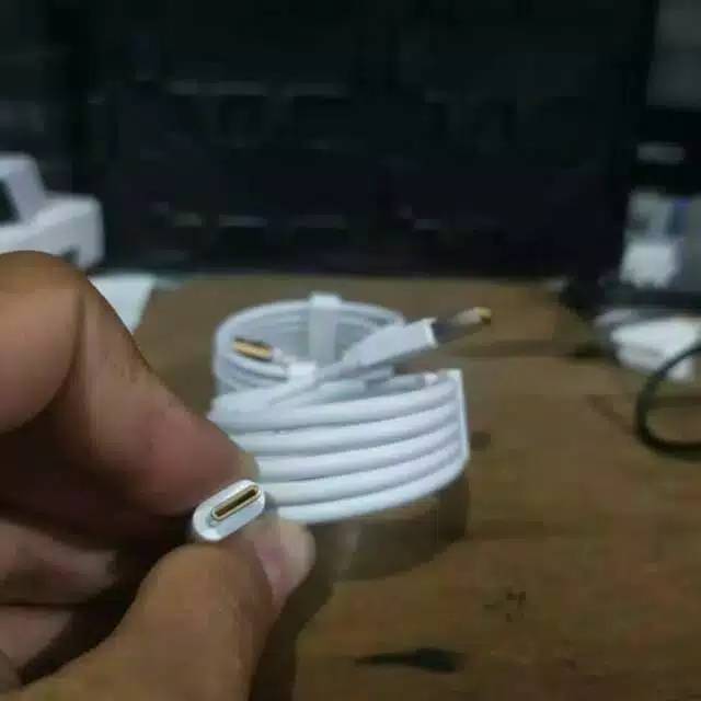 KABEL DATA ORIGINAL TYPE C. OPPO SUPER VOOC