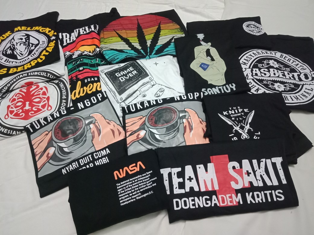 Kaos Murah Kaos Distro Murah Baju  Distro Pria T-shirt Murah Combed30s Tatto Batik Hitam