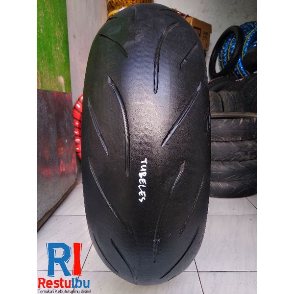 Ban Tubeles Bridgestone Battlax S20R 200/55 ZR17 (200/55-17)