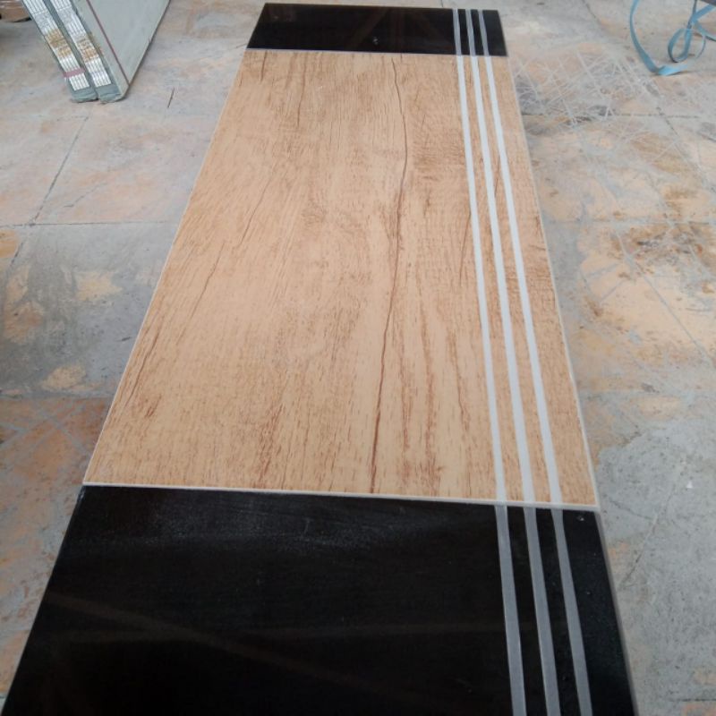 granit anak tangga kombinasi golden oakwood&hitam polos