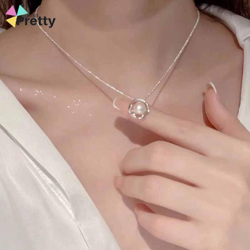 Kalung Rantai Liontin Bunga Mawar Hollow Hias Mutiara Imitasi Mewah Untuk Wanita XIA.ID - PD