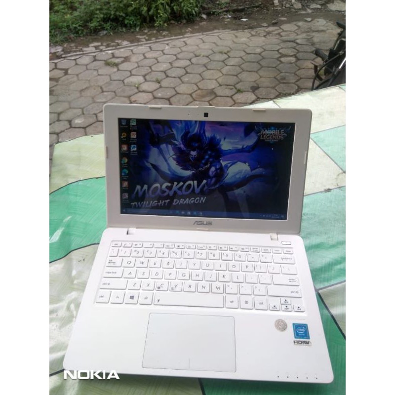Notebook asus x200maIntel celeron N2840