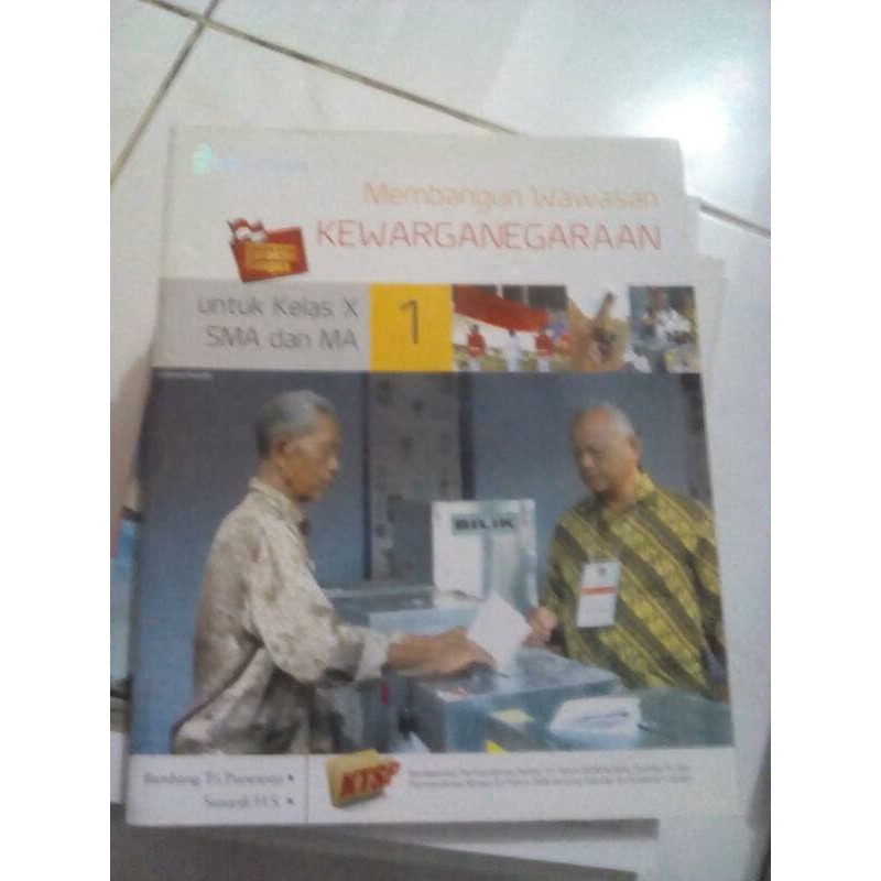 Pendidikan kewarganegaraan kls 1 sma