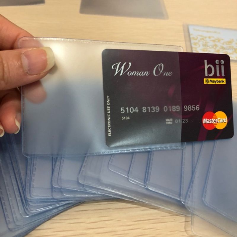 

PLASTIK COVER ID CARD KTP ATM BAHAN TEBAL