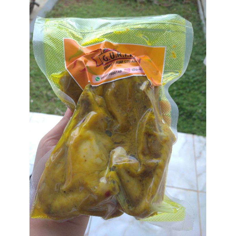 

Ayam Negeri Ungkep 700 gram enak, bisa kirim ke seluruh indonesia.