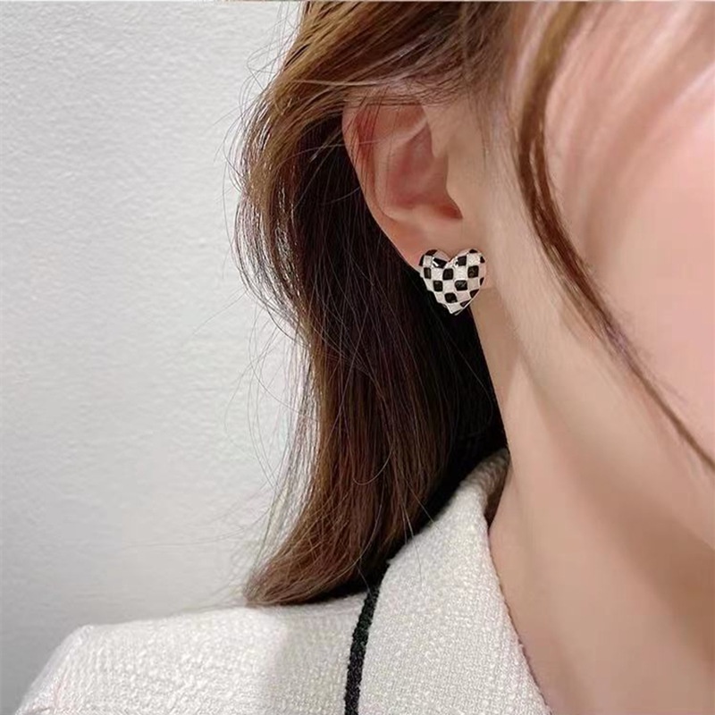 Anting Stud Desain Love Checkerboard Gaya Korea Untuk Wanita