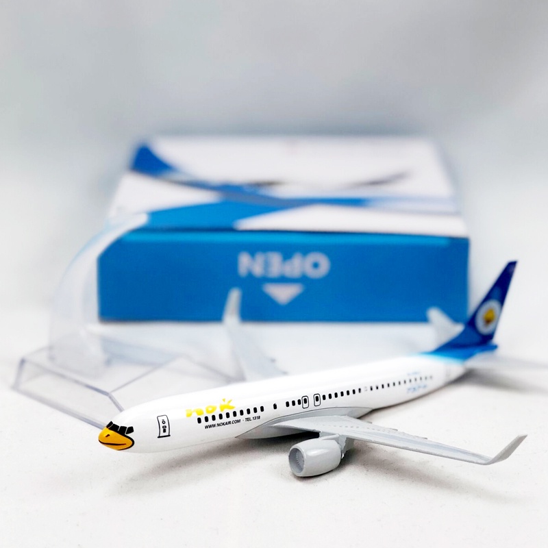 Miniatur Diecast Pesawat Terbang Thailand Airways NOK B737 737 Bahan Metal Warna Putih Ukuran 16CM