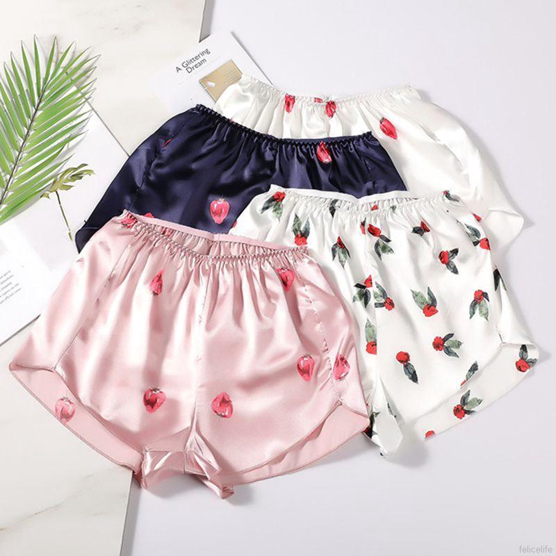  Celana  Pendek  Wanita  dengan Model Potongan Longgar dan  