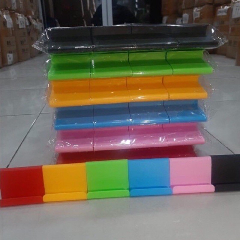 DUDUKAN HP/STAND HP/HOLDER HP FULL WARNA 4,5CM X 6CM