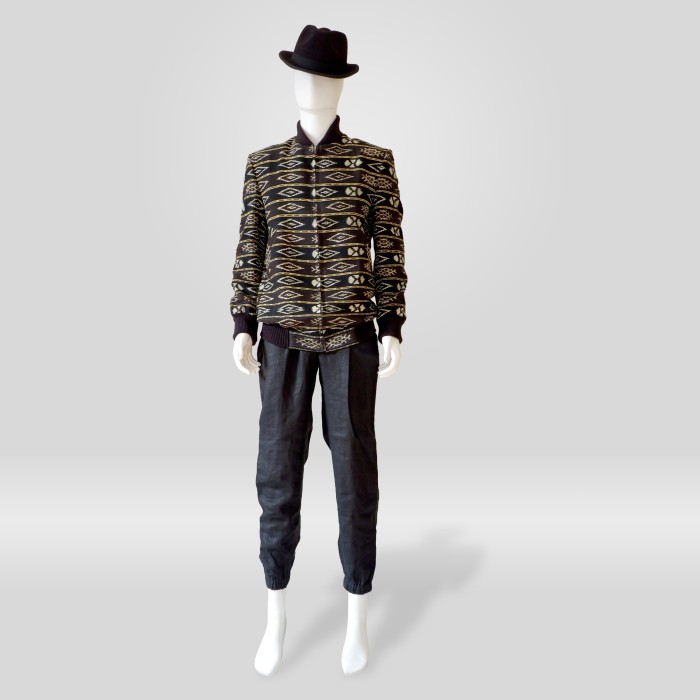 Poppy Dharsono - Jaket Tenun NTT