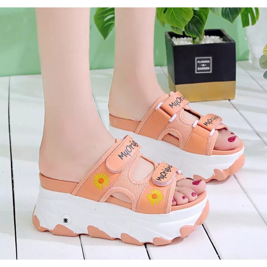 Sandal Slip On Selop Wanita Sun Flower SP182