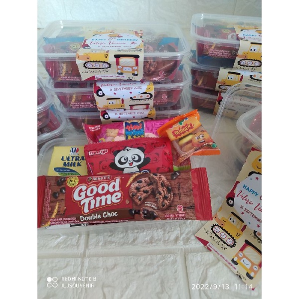

Snack ulang tahun hamper ulang tahun paket ulang tahun