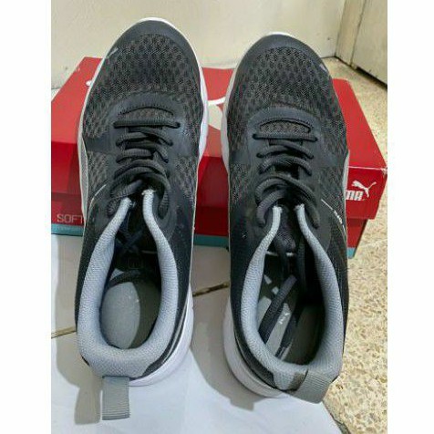 THRIFT PRELOVED RUNNING SHOES MERK PUMA