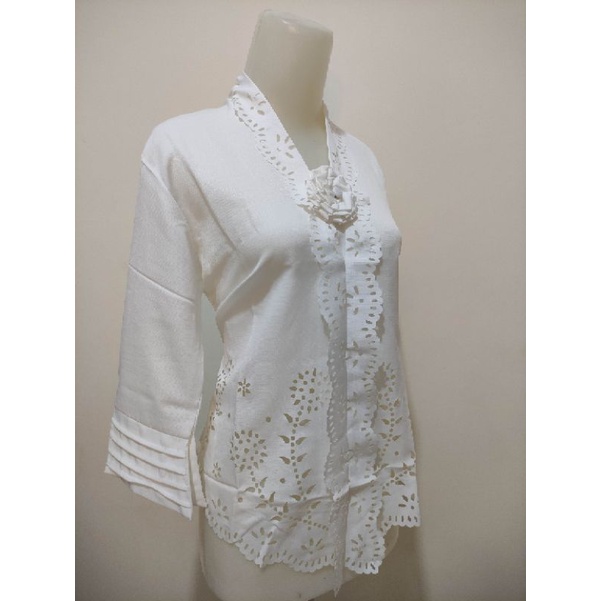 Atasan Kebaya Encim Modern Laser Cut Warna Putih Tulang / Kebaya Wisuda Elegan Jumbo / Kebaya Moderen Putih Polos / Kebaya Akad Nikah Mewah / Kebaya Remaja Dewasa Denaya-2