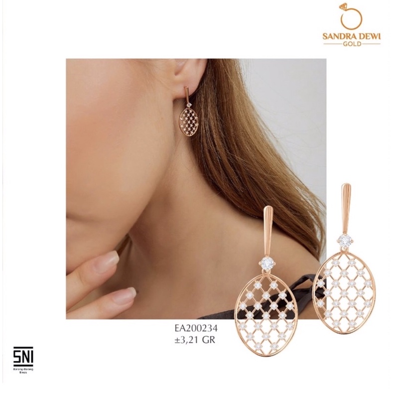 Sandra Dewi Gold Anting Lace Collection-EA200234