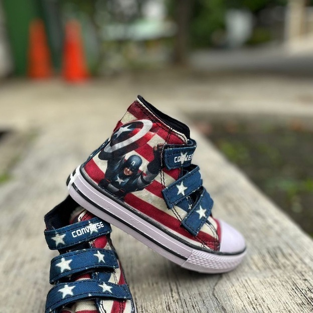 Sepatu Sneakers Anak Merah Converse Kapten Amerika Perekat Tinggi Gratis Kaos Kaki