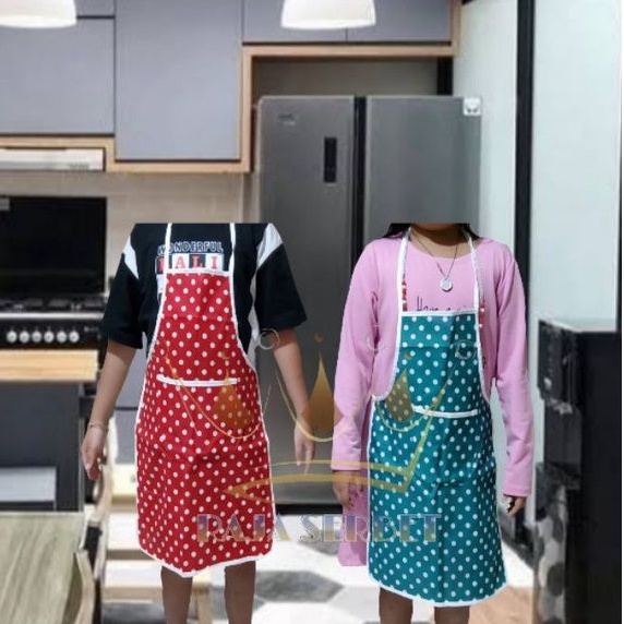 CELEMEK ANAK KAIN  / APRON ANAK POLKADOT