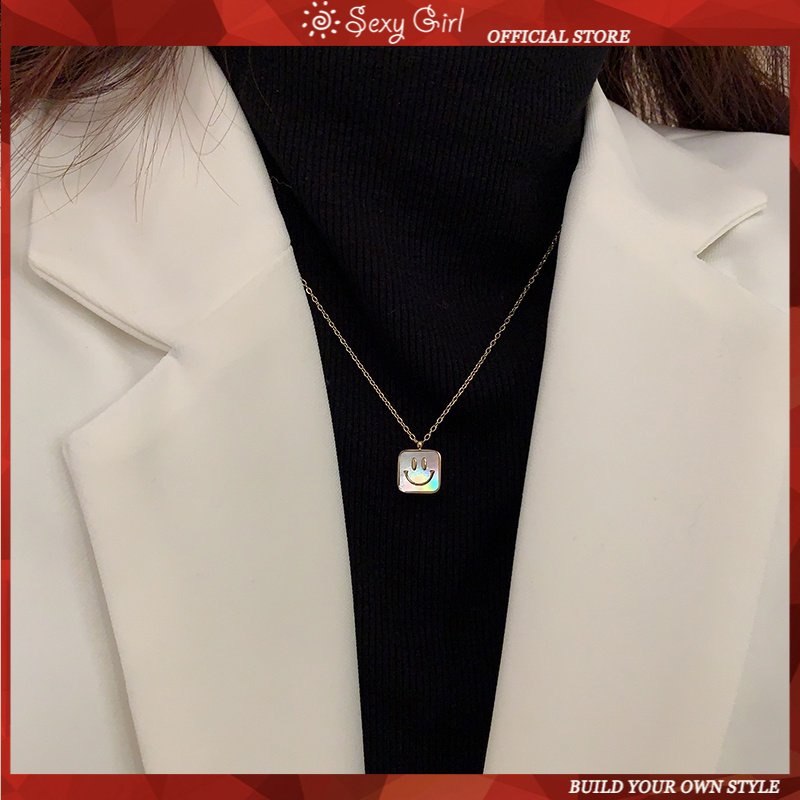 2022 Kalung Rantai Dengan Liontin Smiley Face Bentuk Kotak Untuk Wanita