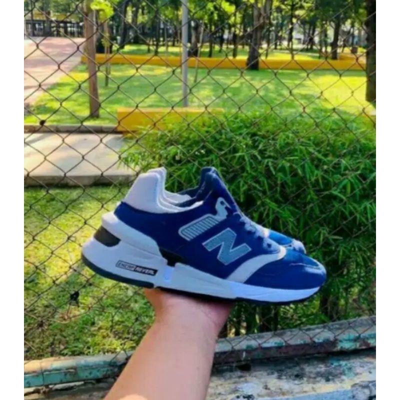 100% PREMIUM Sepatu Sneakers Pria Wanita Sepatu Olahraga Sporty Running Jogging - Fashion Kerja No