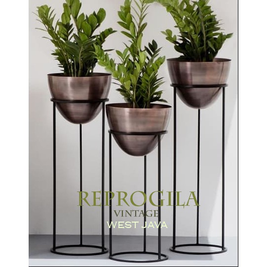 Standing Pot besi, Dudukan pot besi, rak pot bunga