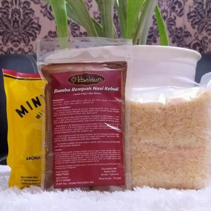 

Paket 500gr Beras Basmati + Bumbu Kebuli (100gr) & Minyak Samin