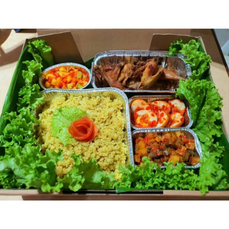 NASI KUNING / NASI UDUK / HAMPERS NASI / HAMPERS LEBARAN / TUMPENG / NASI TUMPENG