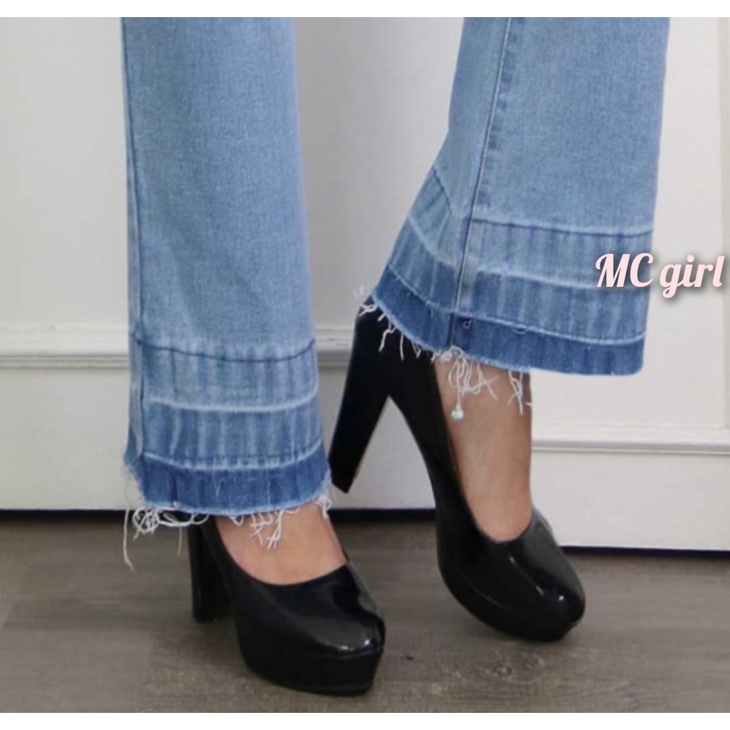 MC girl - Celana Jeans Cutbray Non-Stretch Wanita Warna Biru Muda / Cutblay Lepis Light Blue Cewek / Cutbrei Panjang Kaki Lipat / Cutbrai Denim Non-Street / Kaki Lebar / Kaki Besar / Boot Cut