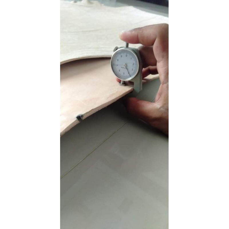 Kulit Sapi Nabati Vegtan Asli Tebal 4mm ukuran 15cm x 150cm