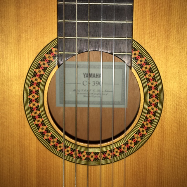 [SECOND] Gitar Yamaha C-390 ORI
